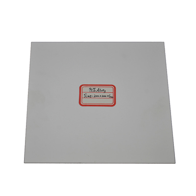 Placa de cerámica del óxido del alúmina de 400 MPa para la temperatura alta con la extensión termal 8,9 X 10-6/K