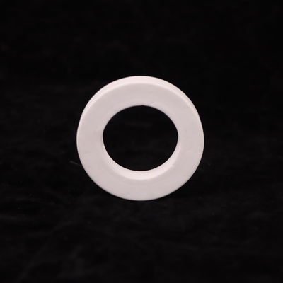 8.9 X 10-6/K Expansión térmica de óxido de aluminio blanco cerámico con rendimiento y constante dieléctrica 9.6