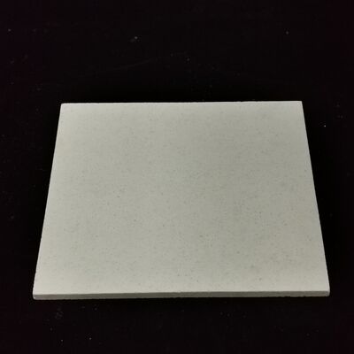 Estante de Horno Corindón Estantes de Horno con Resistencia a la Flexión de 45 MPa Acabado Superficial Liso Asegurando el Funcionamiento y la Longevidad del Horno