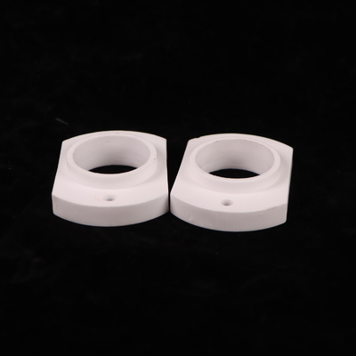 0.25 Cerámica de alumina con excelente resistencia al aislamiento.