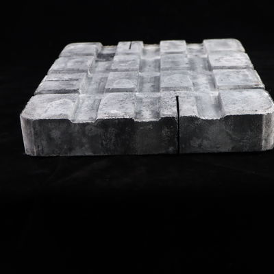 Material refractario de grado Asegura una superficie lisa y plana en muebles de horno refractario para la producción de ladrillos
