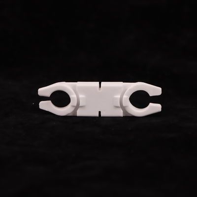 Constante dieléctrica de 9,6 Cerámica de aluminio con resistencia a la flexión de 200-400 MPa