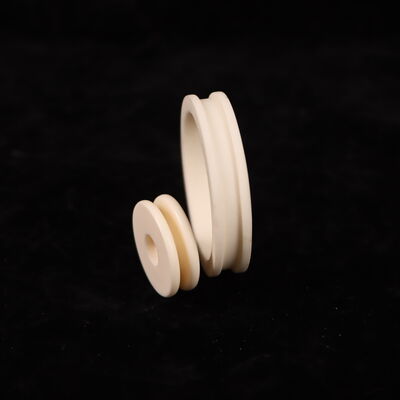 Expansión térmica 8.9 X 10-6 K Óxido de aluminio Cerámica Densidad de oferta 3.75-3.9 g cm3 y constante dieléctrica 9.6 Ideal para componentes mecánicos