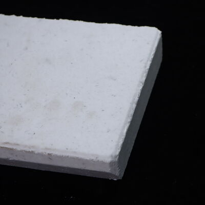 Buena resistencia al choque térmico Corindón Estantes de horno con resistencia a temperaturas de hasta 1700 ° C y espesor personalizado para muebles de horno