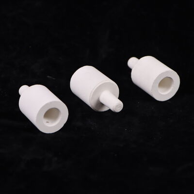 Constante dieléctrica 6 a 7 Material cerámico mullite avanzado que ofrece una alta resistencia al choque térmico y resistencia mecánica para el sector industrial