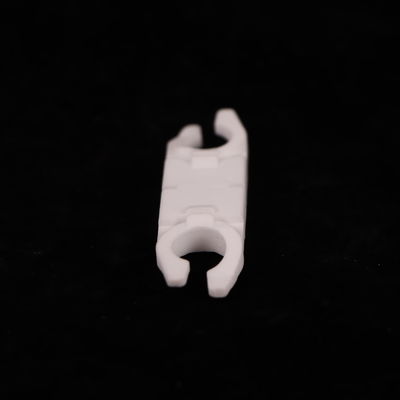 Constante dieléctrica de 9,6 Cerámica de aluminio con resistencia a la flexión de 200-400 MPa