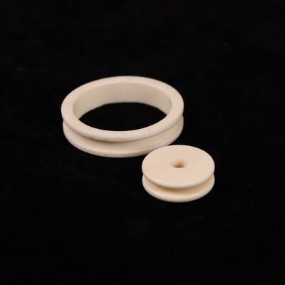 Expansión térmica 8.9 X 10-6 K Óxido de aluminio Cerámica Densidad de oferta 3.75-3.9 g cm3 y constante dieléctrica 9.6 Ideal para componentes mecánicos