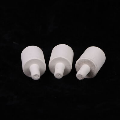 Constante dieléctrica 6 a 7 Material cerámico mullite avanzado que ofrece una alta resistencia al choque térmico y resistencia mecánica para el sector industrial