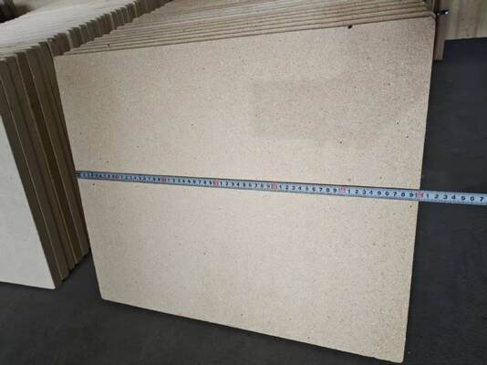 Estantes de horno de cordierita sin vidrio Espesor 10-30 mm Coeficiente de expansión térmica 2.2 × 10-6 por grado Celsius Diseñado para hornos duraderos